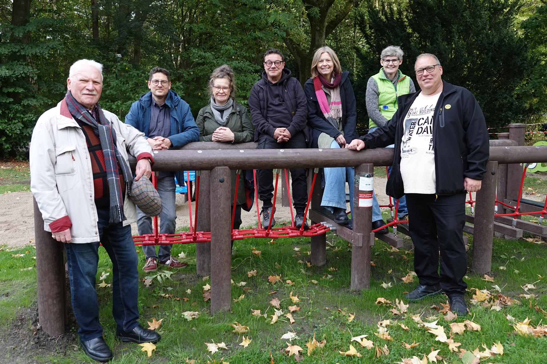 KGV "Zur Quelle" - Eingeweiht: Wackelbrücke und Matschanlage bereichern den Spielplatz